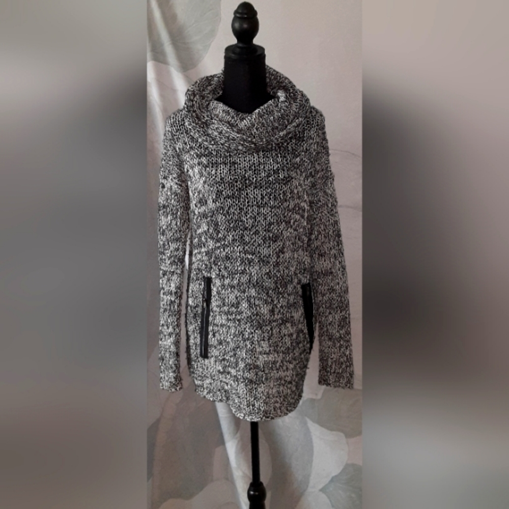 RVCA Knitted Turtleneck Sweater XS